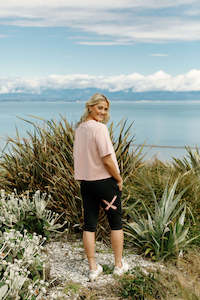 3/4 Apartment Pants Black with Blossom Berry X