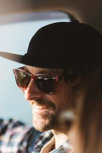 Moana Road: Icey Fridays Sunnies Pink