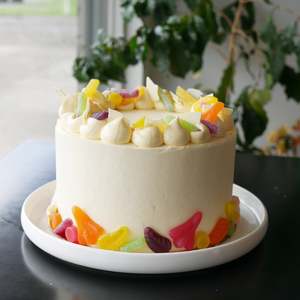 Kids Cakes: Vanilla Lolly Cake