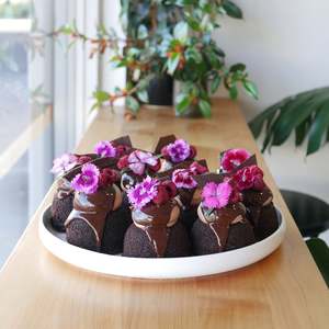 Mini Cakes: Dark Chocolate and Raspberry