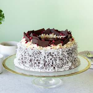 Whole Cakes: Lamington cake!