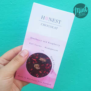 Cakes Chocolate All The Yummies To Add To Your Floral Gift: Blueberry and Raspberry Gourmet Chocolate Tablet by Honest Chocolat