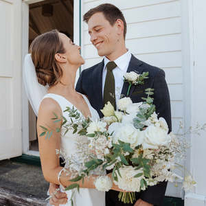 Wedding Flowers Menu Whangarei Northland Flowers: BRIDAL BOUQUET | Classic & Neutral