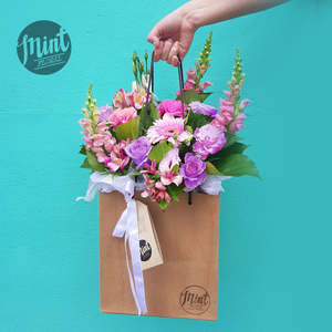 Florist Wild Card  Bouquet Bag - Let her do her thing! - LARGE