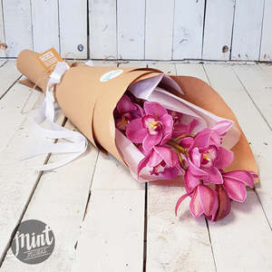 Mothers Day Flowers Sun 10th May 2026: Single Long Lasting Local Orchid