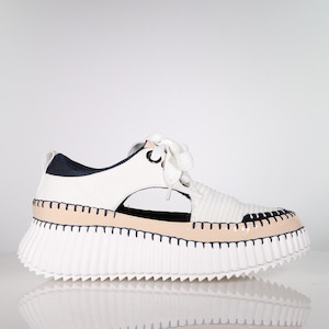 Sneakers: Mila Stitch