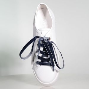 Laces: Flat Velvet Lace