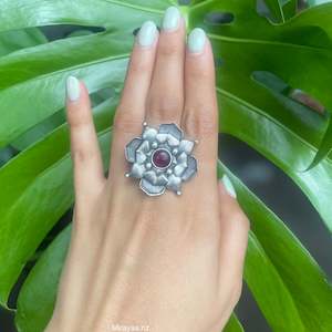 Rings: Sindhu Ring