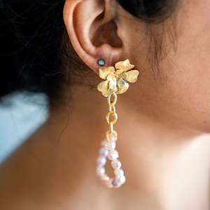 Gold Tone Jewllery: Rekha