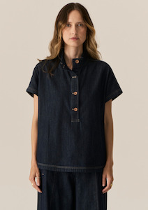 Pol Clothing: Carsen Shirt - Dark Wash