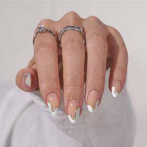 Press On Nails: Press On Nails - Almond Nude and White Design