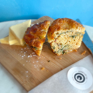Cheesy pesto, feta & caramelised onion muffins