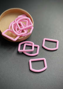 Buttons: Light Pink Nylon D Rings, 25mm