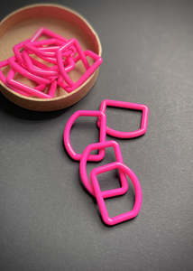 Buttons: Lipstick Pink Nylon D Rings, 25mm