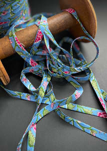 Ribbon Trim: DOUBLE FOLD BIAS BINDING, Garden Blues