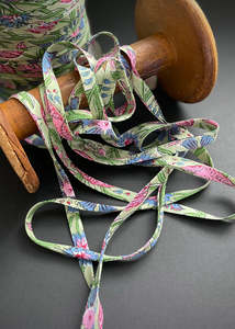 Ribbon Trim: DOUBLE FOLD BIAS BINDING, Nigella