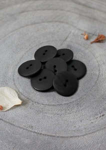Atelier Brunette: Palm Corozo Buttons - Black.