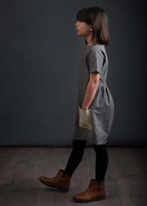 Girls: The Avid Seamstress - Girls Gathered Dress