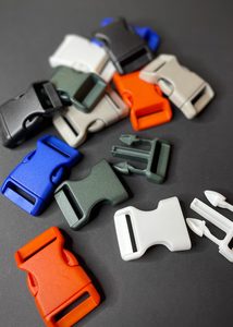 Metal Buttons: Plastic Buckle Clip, 25mm.
