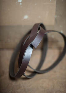Merchant Mills Haberdashery: Split Cowhide Leather Strapping 3/4"