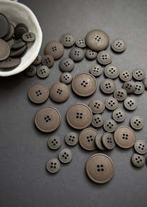 Buttons: Recycled Hemp Button - Bitter Chocolate