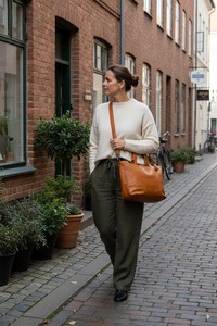 Latest: Hiba with zip: Whisky