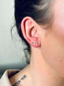 Iskra Studs - Citrine