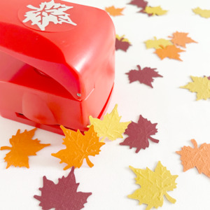 Novelty Items: Decop Embossed Craft Punch | Maple Leaf 30mm