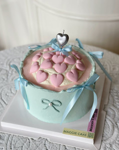 Pastel Heart Blue Maggie Bakery