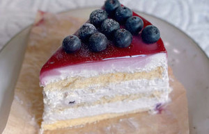 Blueberry Cake Maggie Bakery