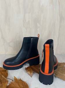 Winter Boots Bags 24: MDE - Manufacture d'Essai - Italian Orange Zipper Boot Lucky Last size 39