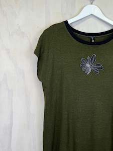 Pluto Alice T -Olive Linen / Flower