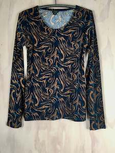 Tops Summer 24 25: Vesta Swirl Top- Navy and Rust lucky last size sm