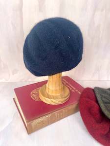Hats: Versailles Beret / Maritime