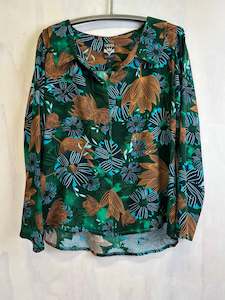 Vesta: Vesta Polo Shirt- Stevie Nicks