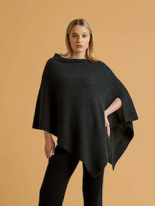 Knitwear 25: All Seasons Poncho  | Black