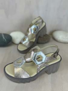 Fly London: Fly London | Tewa Silver/Sahara