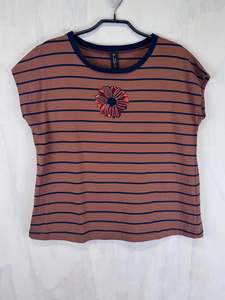 Pluto Alice T | Choc/Navy Daisy