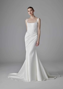 Chic Satin Mermaid Gown with Corset-Style Bodice