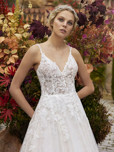 Products: Flared Wedding Dress with Chantilly Lace