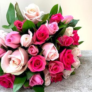 Bouquets: Rose Bouquet- a stunning Bouquet for any occasion