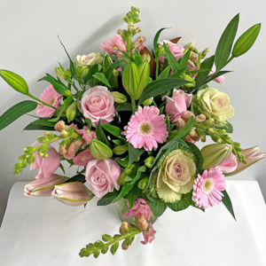 Bouquets: Seasonal Bouquet - Pink