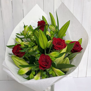 Bouquets: Lily & Red Rose Bouquet