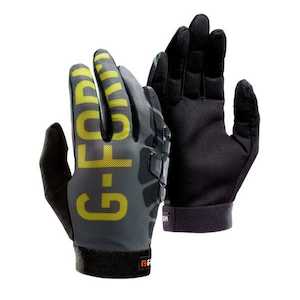 Gloves: G-Form Sorata Gloves(Black/Neon)