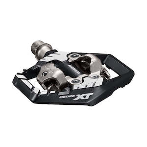 Pedals: Shimano DEORE XT SPD Pedal dual sided for Enduro / Trail / All Mountain