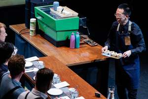 Barista champion in Action