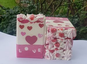 Bomb Shell Goats milk soap Mokau Soaps