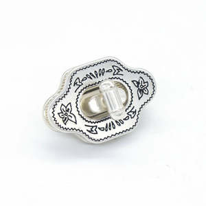 IVAN Floral Clasp