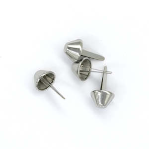 IVAN Bag Feet Cone Prong Back
