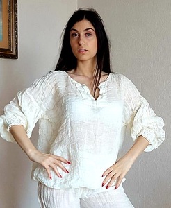 Products: Purolino V Neck Puff Shirt